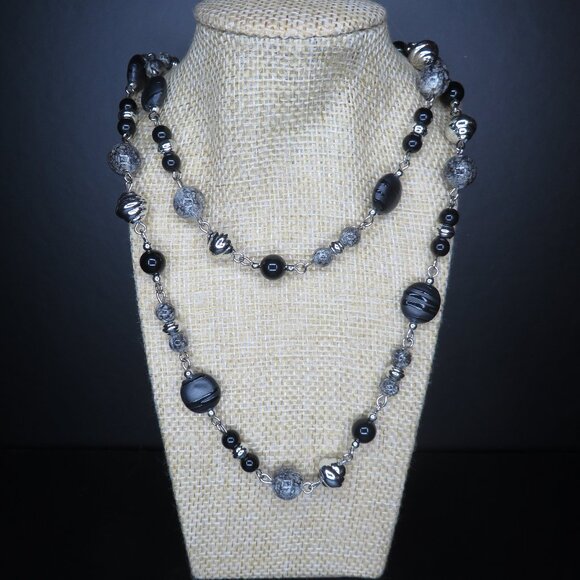 Black, Gray, and Silver Color Beaded Necklace - Picture 1 of 4